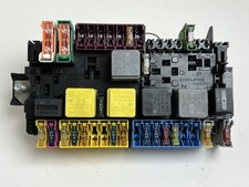 2018 MERCEDES BENZ CLA250 ENGINE RELAY FUSE JUNCTION BOX A2469067100 OEM