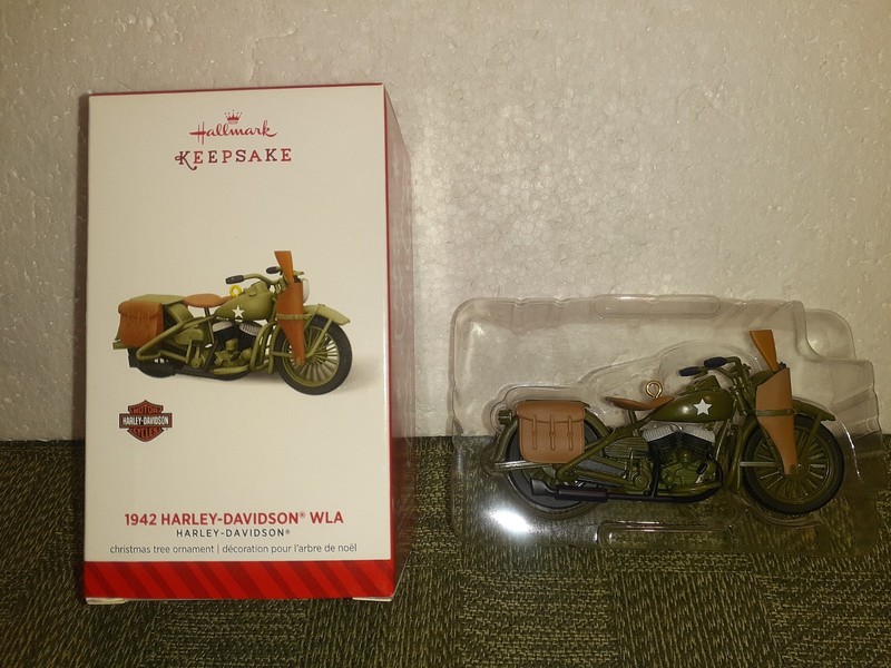 NEW 2014 Hallmark HARLEY DAVIDSON 1942 WLA Motorcycle Never Displayed WORKHORSE