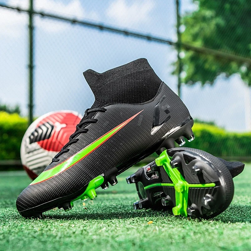 Black soccer hotsell cleats mens