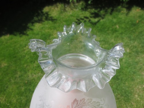 ORIGINAL ANTIQUE GLASS ACID ETCHED PATTERN DUPLEX OIL LAMP SHADE - Picture 4 of 13