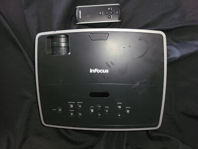 INFOCUS DLP MULTIMEDIA PROJECTOR W260 , VGA +, W/REMOTE - UNTESTED