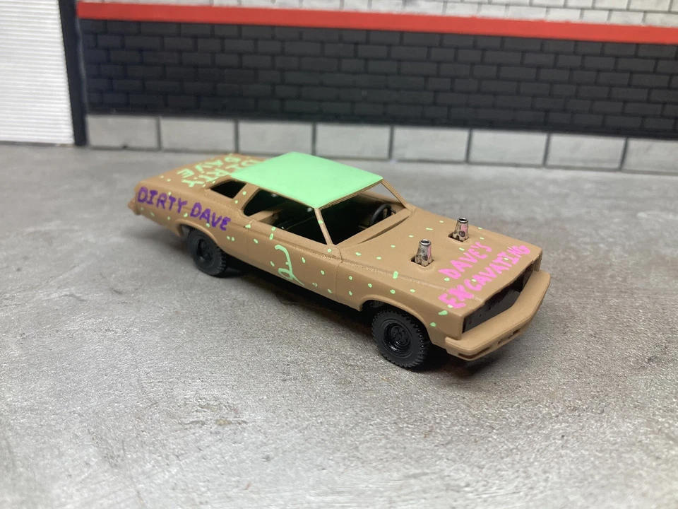 Coche derby de demolición Buick LeSabre impreso en 3D escala 1/64 para diorama fundido a presión Foto 3 de 4