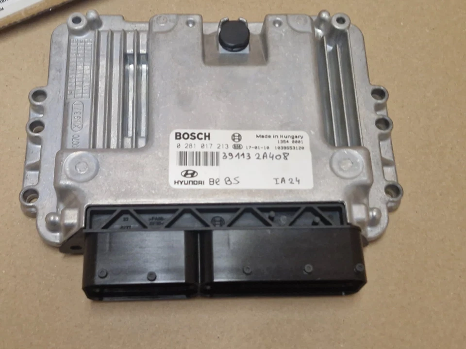 Hyundai i30 1.6 CRDi Engine Control Module Unit 39113-2A408 0281017215 Genuine - Image 4 of 4