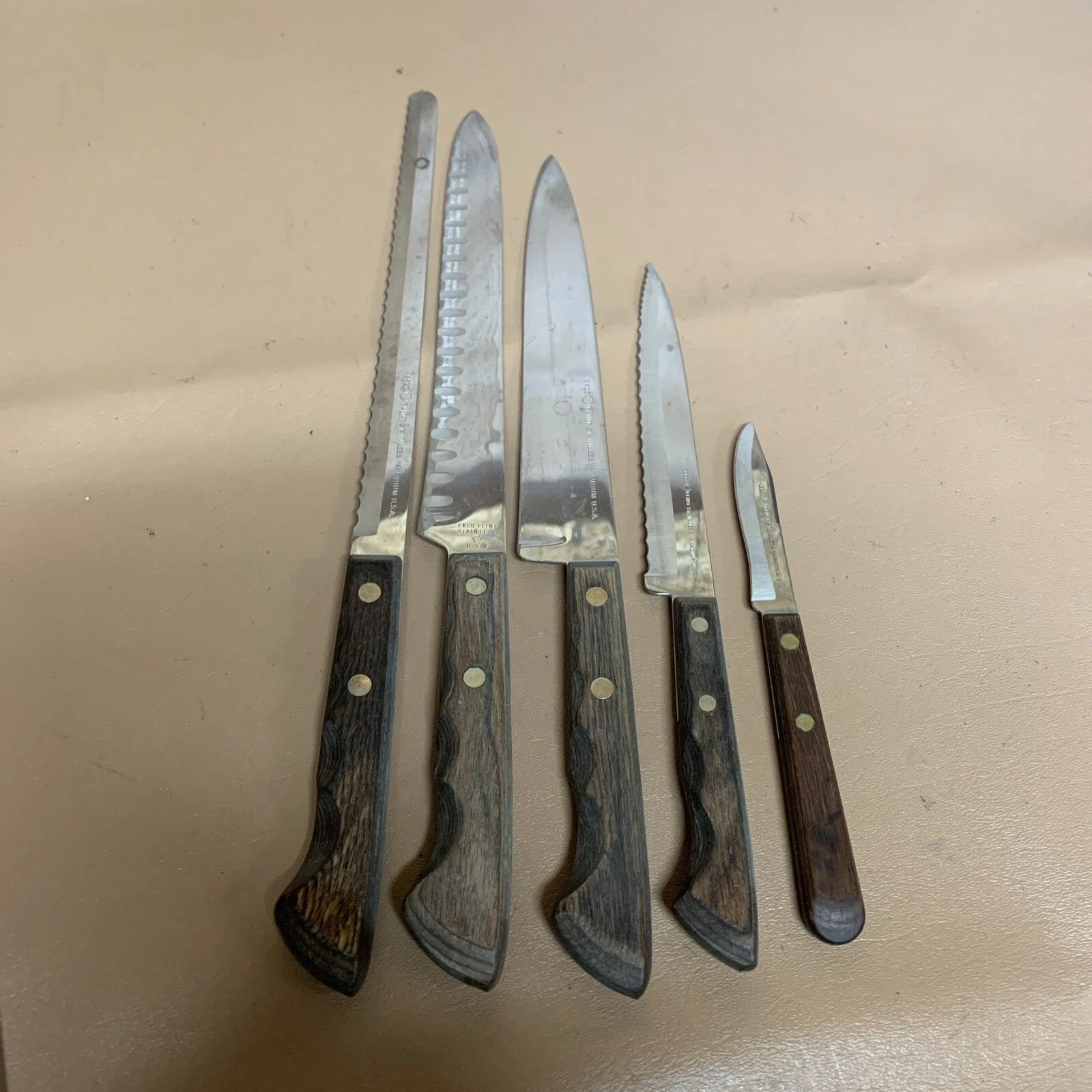 EKCO Set of 5 Flint Arrowhead Stainless Vanadium Knives
