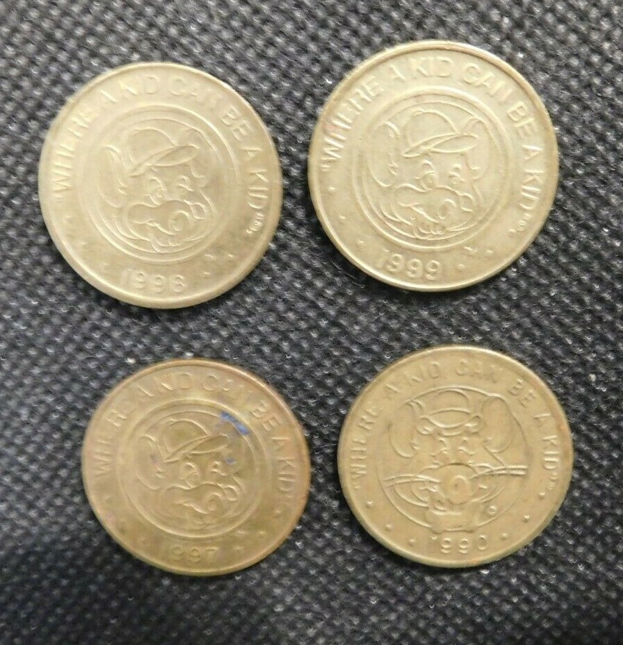 CHUCK E CHEESE (4) 1990, 1997, 1998, 1999 TOKENS! e2318QXX | eBay