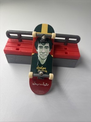  Tech Deck Chocolate Skateboards James Jordan Trahan  Fingerboard & Bench Set