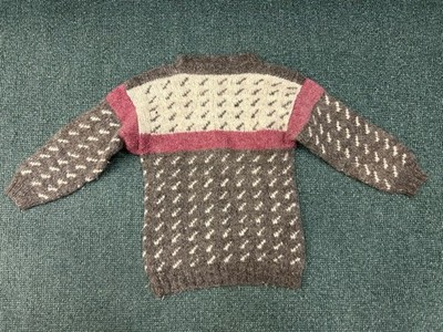 Fron Enterprises 100% Icelandic Wool Sweater S