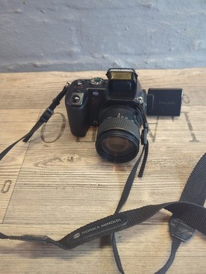 Konica Minolta DiMAGE A200 8MP 28-200 Zoom Digital Camera spares/repair  