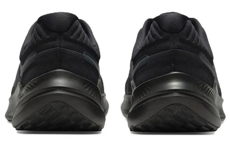 Nike Quest 5 Black Smoke Grey Triple Black Sneakers Retro  display picture 1