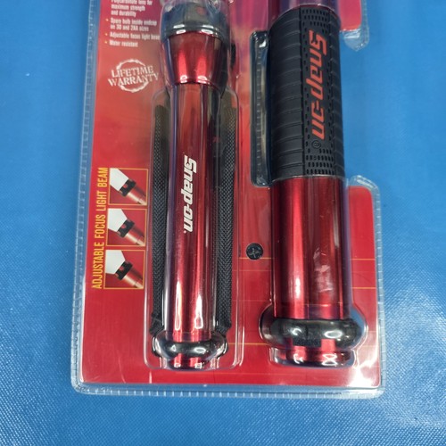Snap-On Tools Tri-Pack Flashlight Model 92246 Factory Sealed with Xenon Bulb - Picture 3 of 6