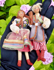 POUPÉE ANCIENNE MINIATURE/ COUPLE en COSTUME FOLKLORIQUE POLONAIS en TISSU