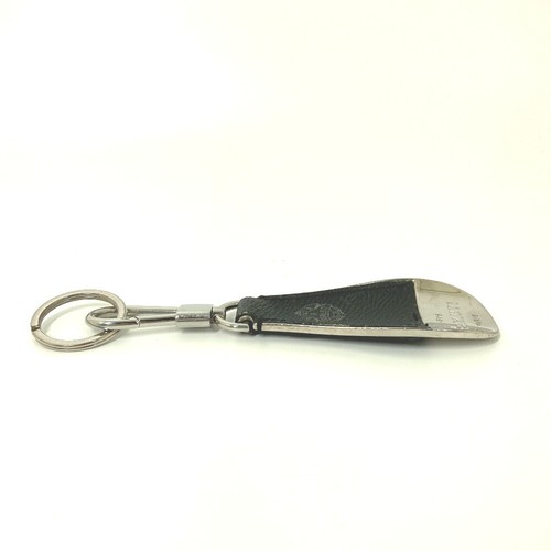 Berluti calligraphy Logo Shoehorn Bag Charm Key Holder Leather / Metal Black - Foto 4 di 13