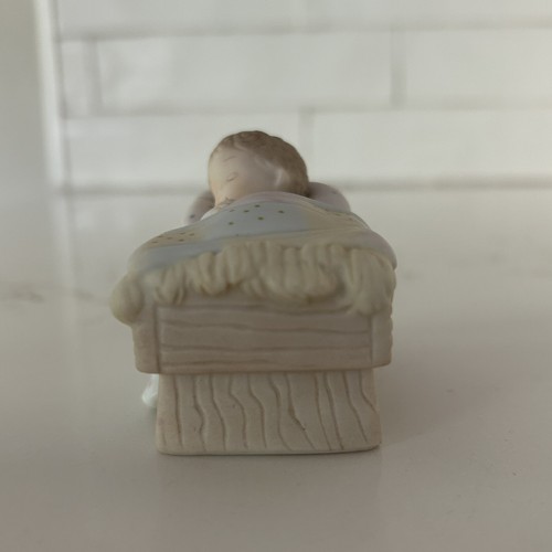 Vintage Enesco Precious Moments Baby Jesus Manger Come Let Us Adore Him Figurine - Picture 2 of 10