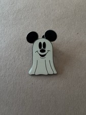 Disney Mickey Mouse Ghost Halloween Trading Pin 2004 Vintage Genuine Parks Pin