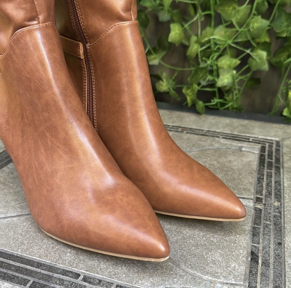 全新无标签 Charter Club Cognac/Camel 女式人造皮革高筒靴 8 M 码 — 第 2/4 张图片