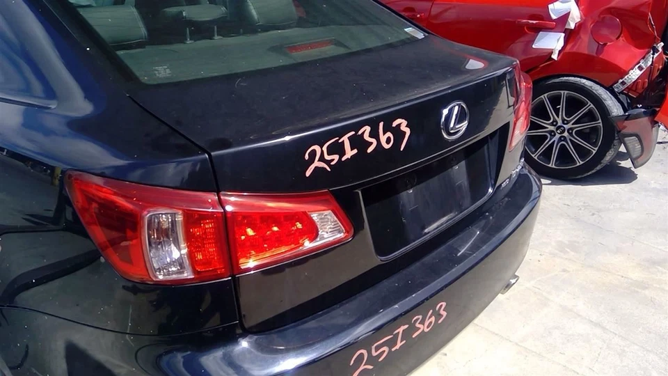 Trunk/Hatch/Tailgate Sedan With Rear View Camera Fits 10-13 LEXUS IS350 2434287 Foto 3 de 4