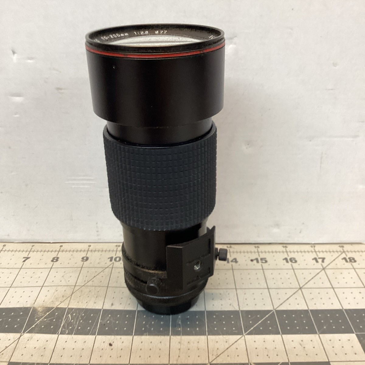 Tokina AT-X Pro 80-200mm 1:2.8 Zoom Lens With Tokina Factory Case
