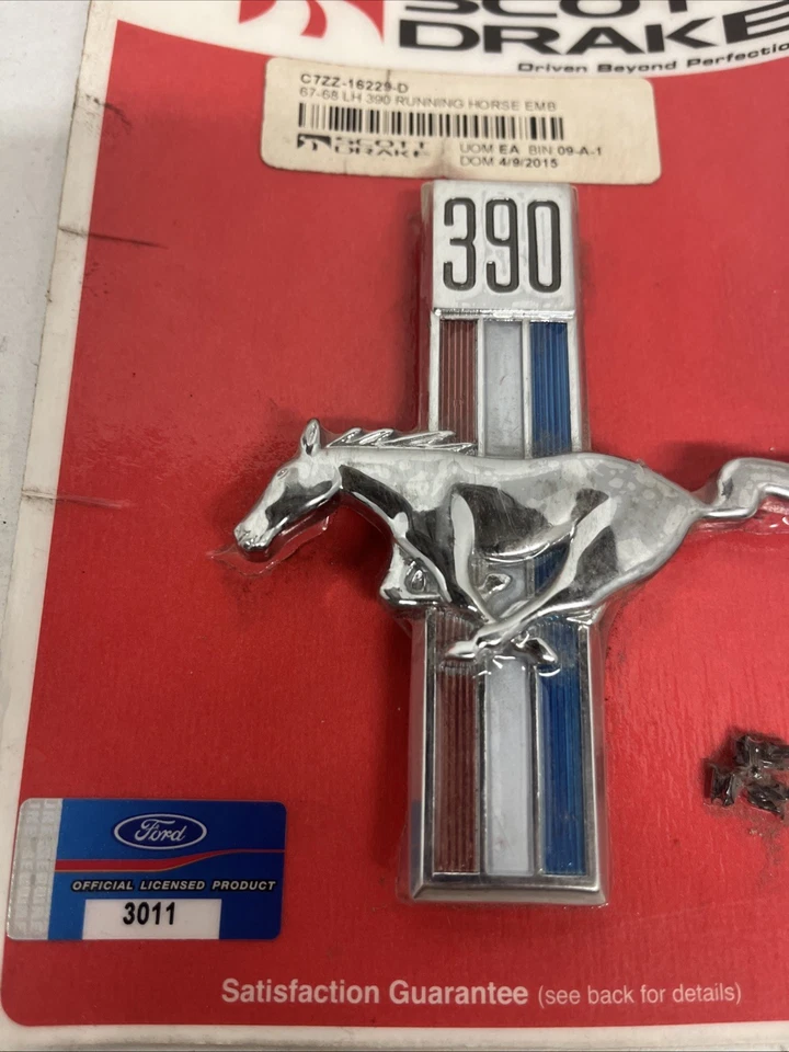Pair 1967-1968 Ford Mustang 390 Front Fender Emblems C7ZZ-16228-D Scott Drake - Image 2 of 3