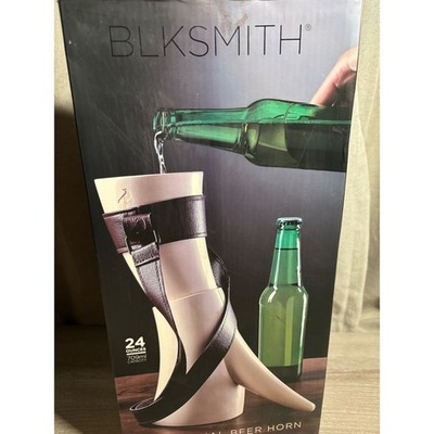 BLKSMITH Traditional Beer Horn with Stand & Neck Strap 24oz Viking Barware Cream