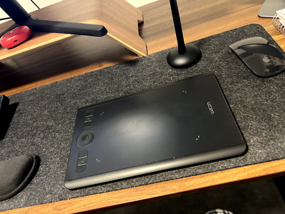 Wacom Intuos Pro S Digital Graphic Drawing Tablet - Black