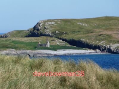 FOTO RUINE KAPELLE AUF SCHIFFINSEL DIE RESTE EINER KAPELLE IM UNBEWOHNTEN N