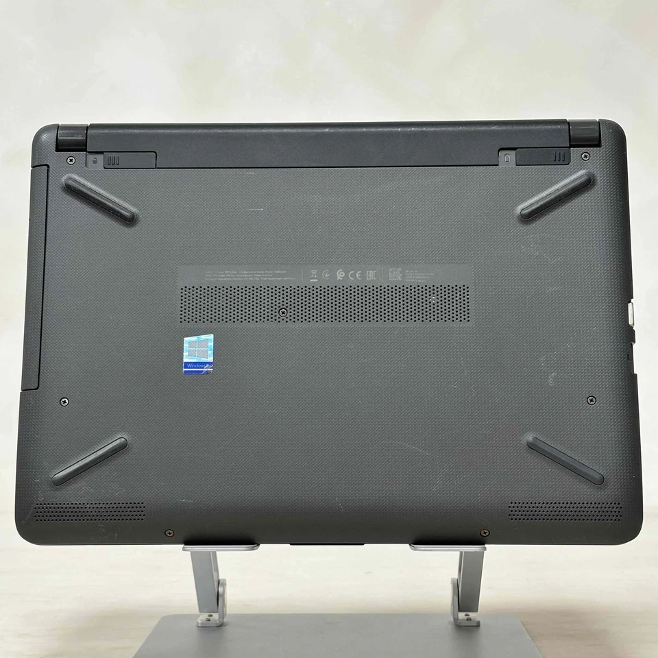 HP G6 250 14-inch i5 7th Gen 4GB RAM 512GB SSD - Image 2 of 3