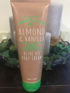 Details About 8 Oz Bath Body Works Essential Oils Almond Vanilla Olive Oil Body Cream New