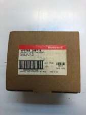 Honeywell HP970B 1007 4 Pneumatic Space Humidstat
