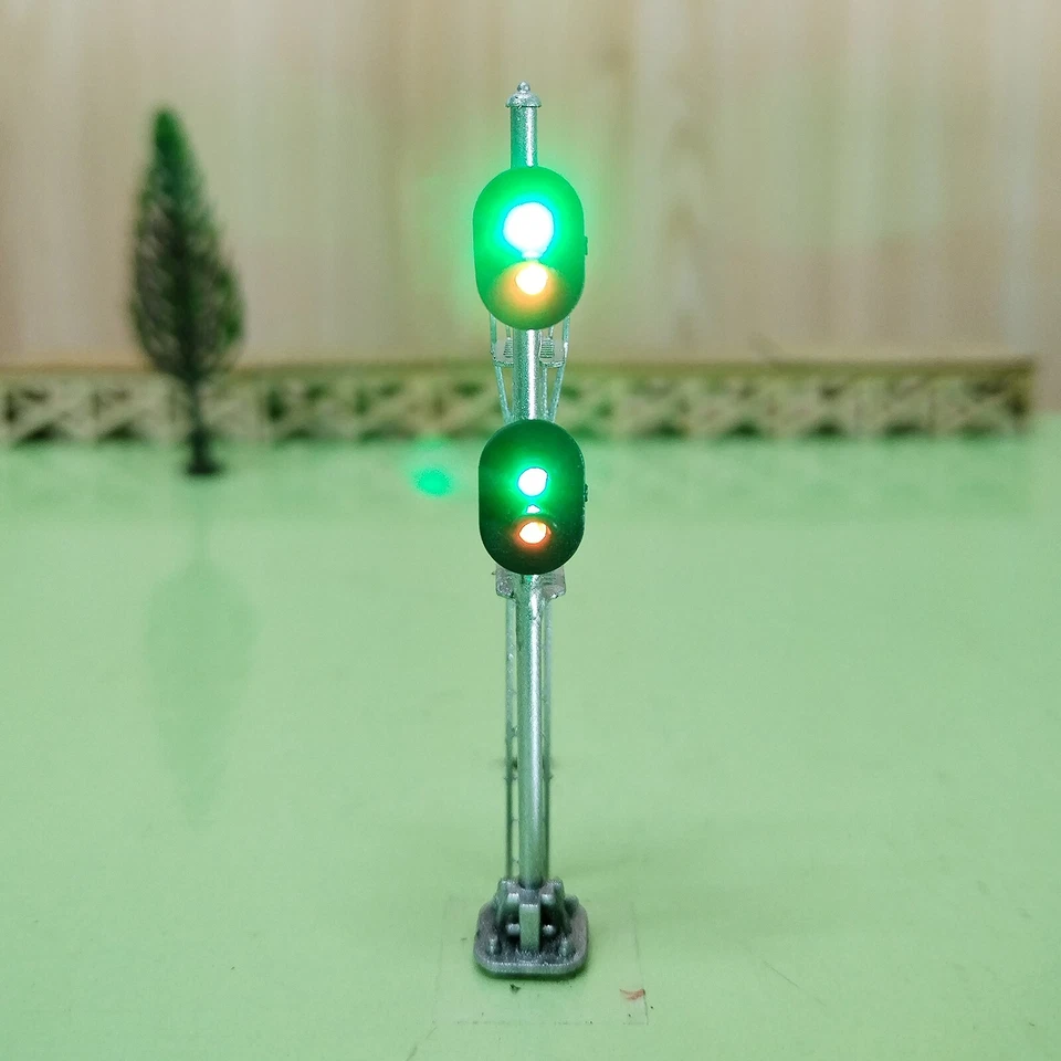 1 x HO scale model railroad 2 heads block signal LED made Green/Red light #K22Ky - Image 4 of 4