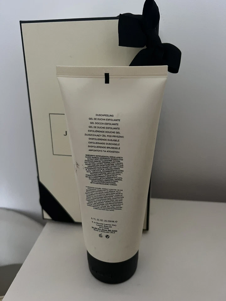 JO MALONE Pomegranate Noir Exfoliating Shower Gel 6.8 oz DISCONTINUED SCENT - Image 3 of 3