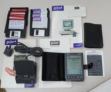 Palm Pilot 5000 - Con software, custodia, manuali, dock e altro - 100% funzionante