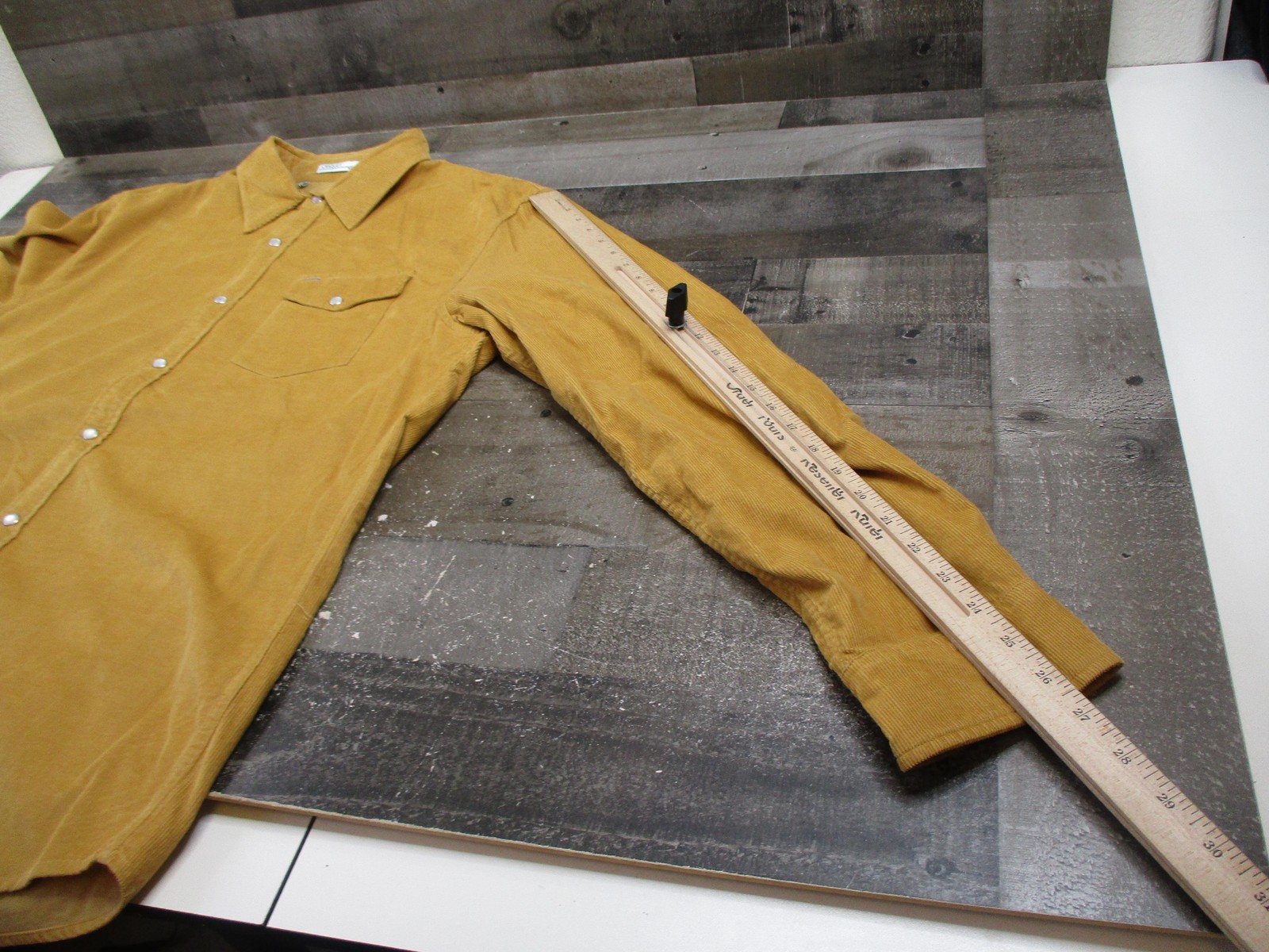 Criquet Shirt Mens XL Mustard Yellow Corduroy Western Pearl Snap Button Up Texas