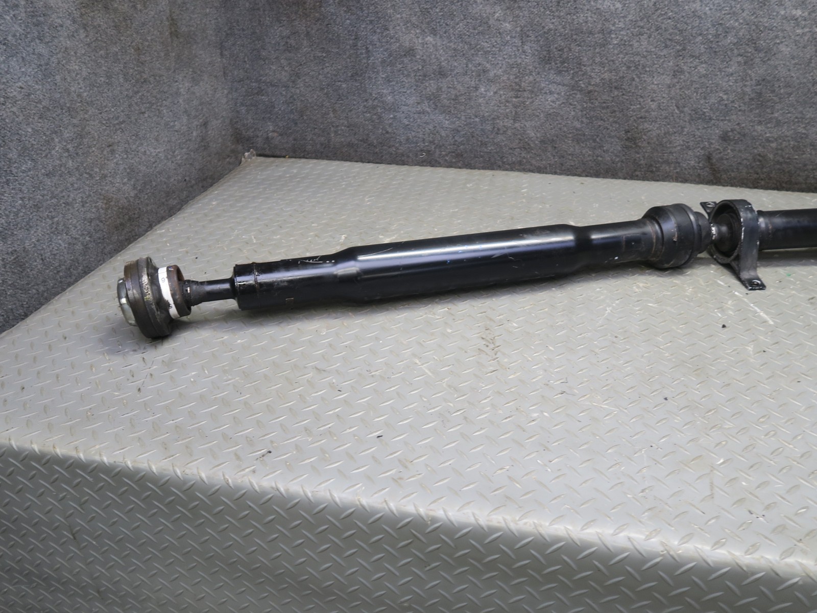 2017-2020 MASERATI LEVANTE M161 3.0L AWD REAR DRIVESHAFT DRIVE SHAFT 94K MILES