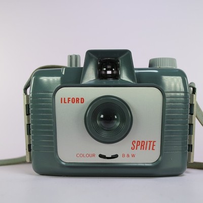Ilford Sprite analoge Kompaktkamera 127 mm grau silber getestet