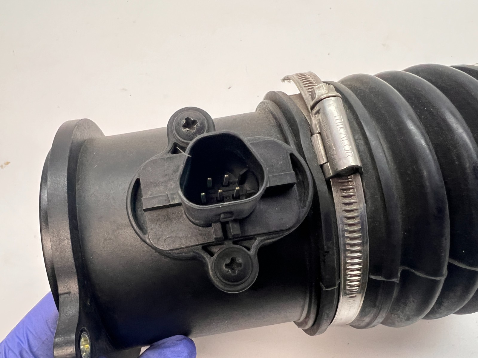 FERRARI F8 TRIBUTO 488 RH RIGHT AIR FLOW SENSOR HOUSING OEM 311497 297280