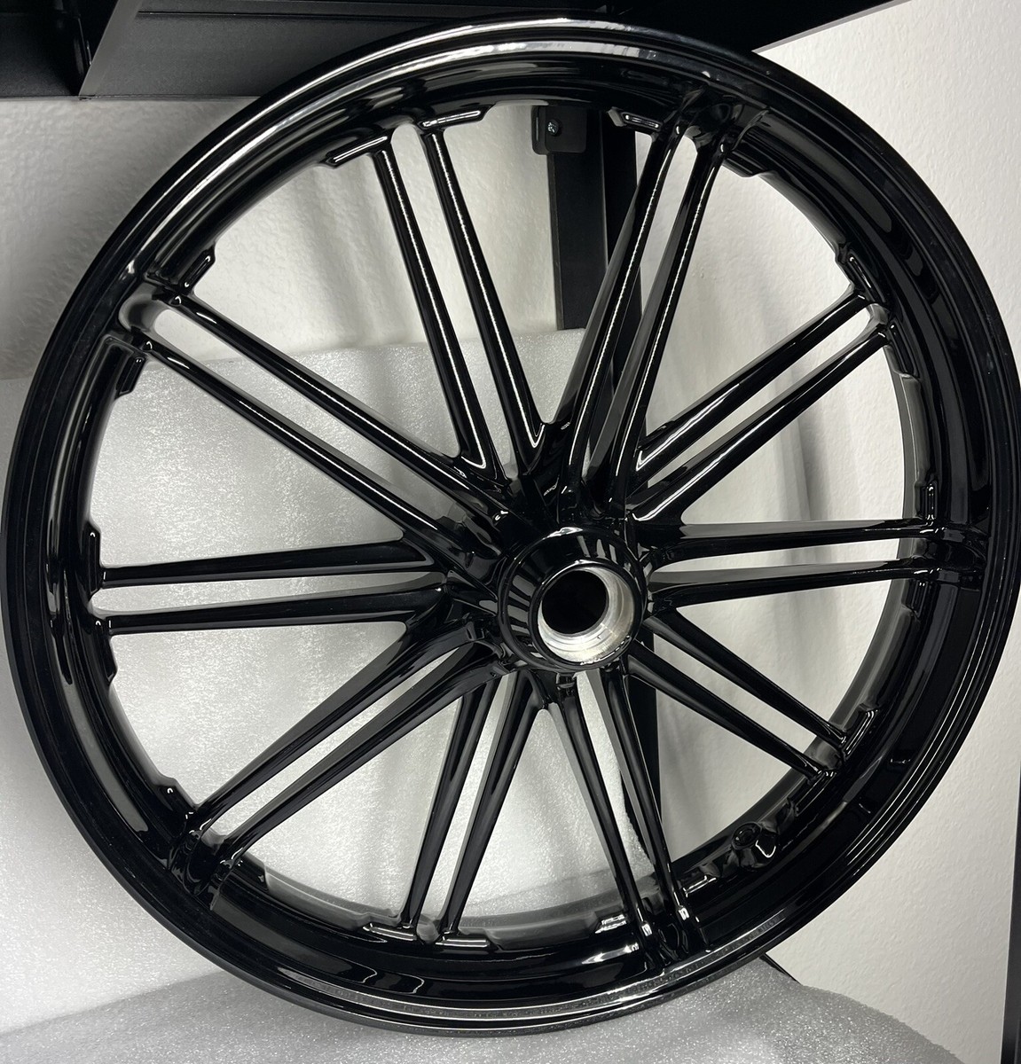 【美品】Harley-Davidson／FXBRS／純正ホイール／2020年 Harley Breakout Softail 2018 -24 Wheels FXBR FXBRS RIMS GLOSS