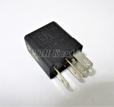 Fiat Alfa Lancia 09-17 4-Pin Red Relay Birton 1//11308//85E 12V 30 D272 702.50