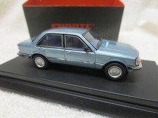 VC SLE HOLDEN COMMODORE ATLANTIS BLUE COLOUR 1:64 SCALE