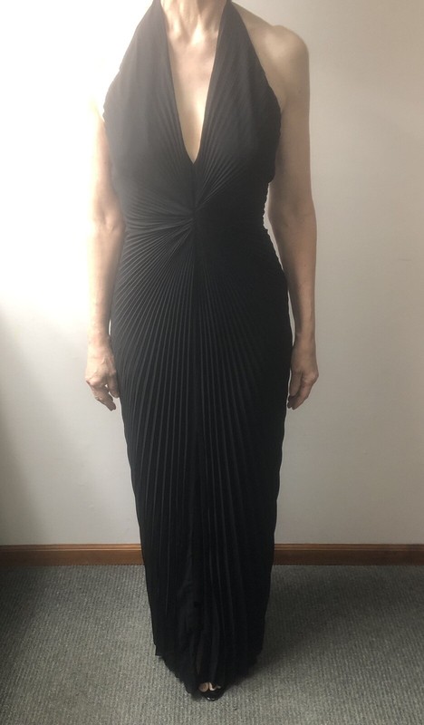 Carmen Marc Valvo Black Halter Draped Neck / Size 10