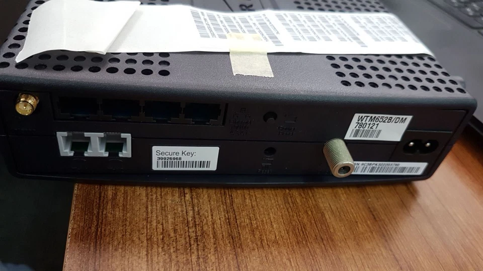 ARRIS WTM652B TOUCHSTONE TELEPHONY MODEM WTM652B/DM WTM652 TM02ELE652 - Image 4 of 4