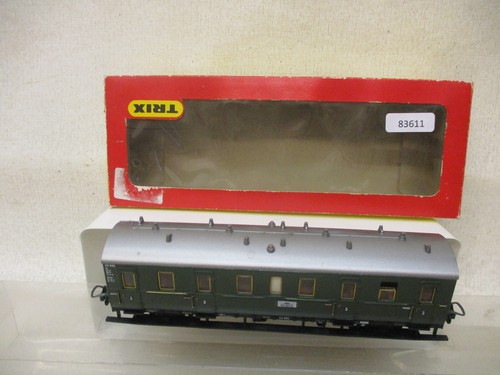 mes-83611	Trix Intern. 3759 H0 Personenwagen 45092 mit leichte Gebrauchsspuren | Zustand: Gebraucht