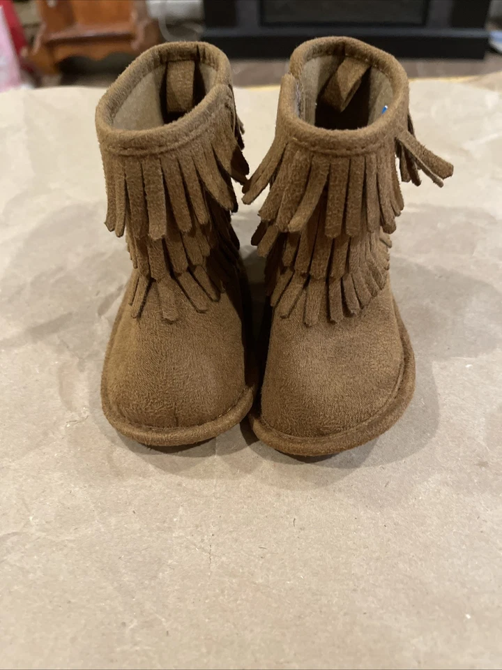 Stepping Stones 女宝宝棕色靴子 9 个月码 — 第 2/4 张图片