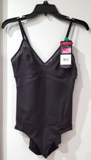 Maidenform Women's Tame Your Tummy Lace Firm Control Bodysuit Large Black