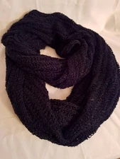 Apt 9 Infinity Scarf Black loose knit Never worn Kohl's tag attached Exc cond