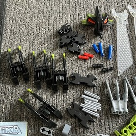 LEGO Bionicle Gorast 8695 Mistika Complete with Manual Canister Bullets