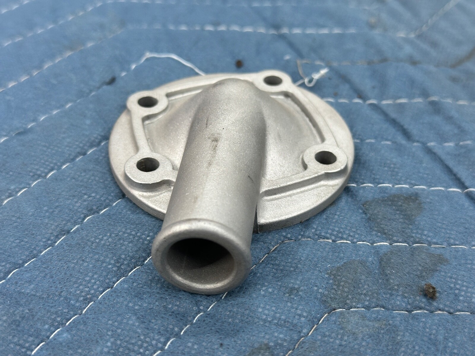 FERRARI 208 288 308 328 ENGINE CYLINDER HEAD VALVE CAM COVER END CAP OEM 103808