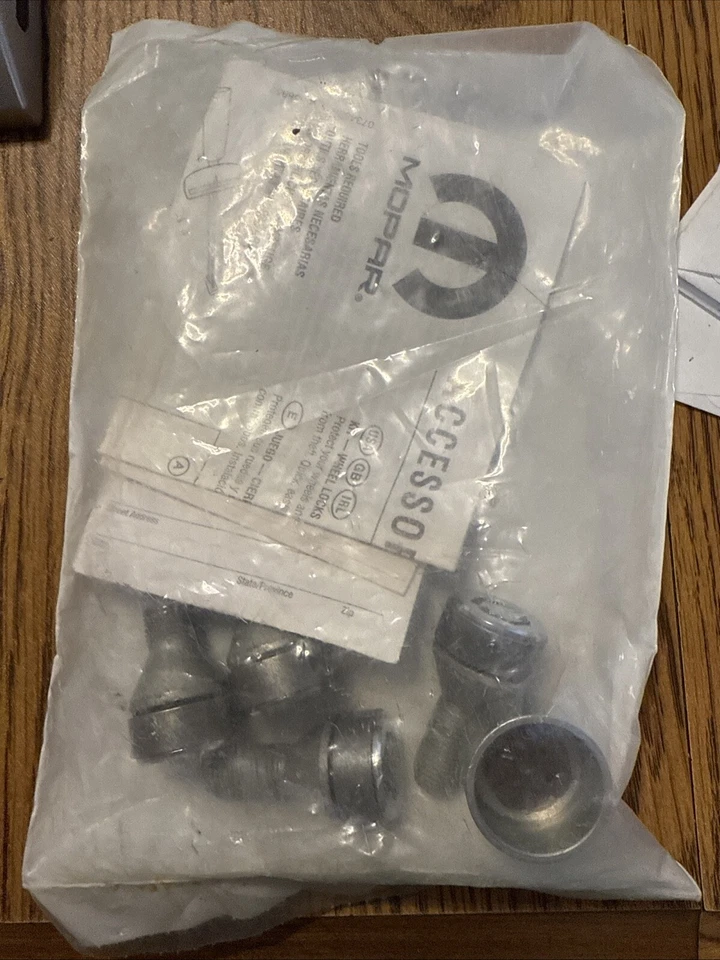 Fiat 500 X Jeep Renegade  Promaster City Bolt Type Wheel Lock Mopar 82214871AA - Image 2 of 3