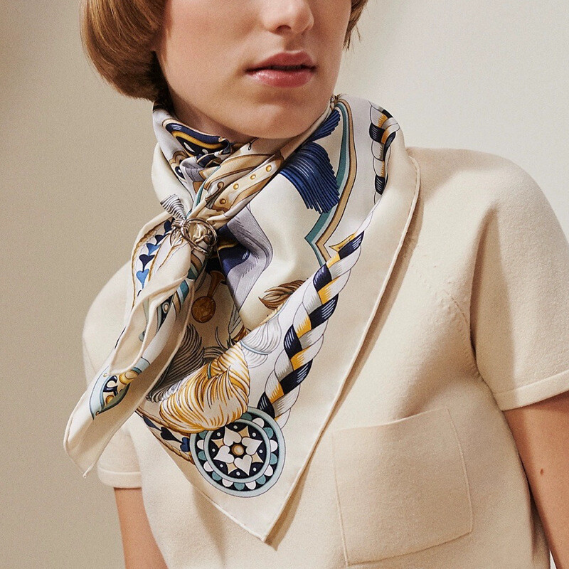 New Spring 2025 Boutique 100% Mulberry Twill Silk Curled Printed Square Scarf 35