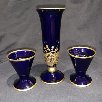 Vintage Lindner Bavaria  Kobalt Blue  Porcelain Sm Vase With 2 candle Holders.