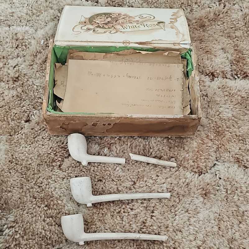 White Rose White Clay Tobacco Pipes Set with Original Box, White Color